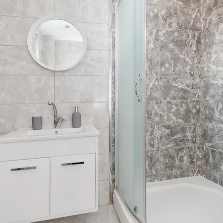 Gramada Gæstehus 3*