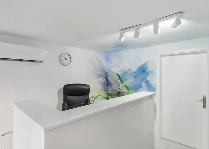 Gramada בית הארחה 3*